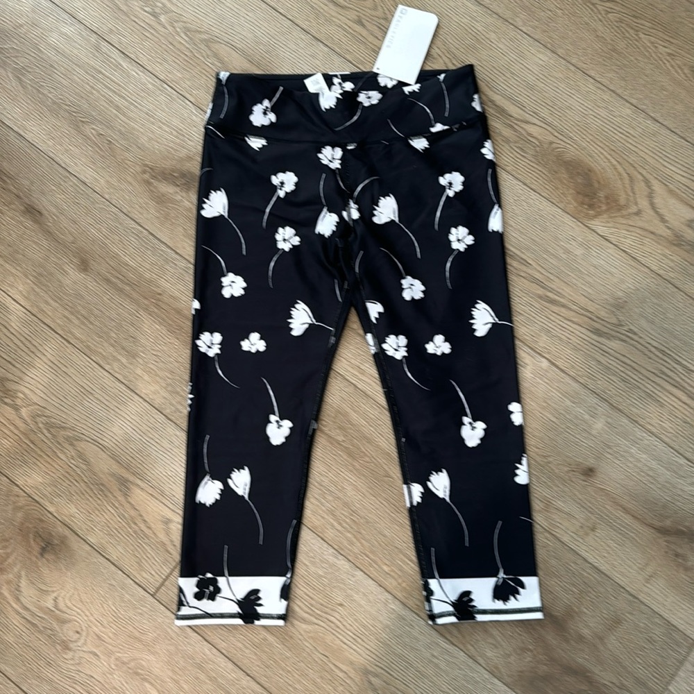 Fabletics crop leggings